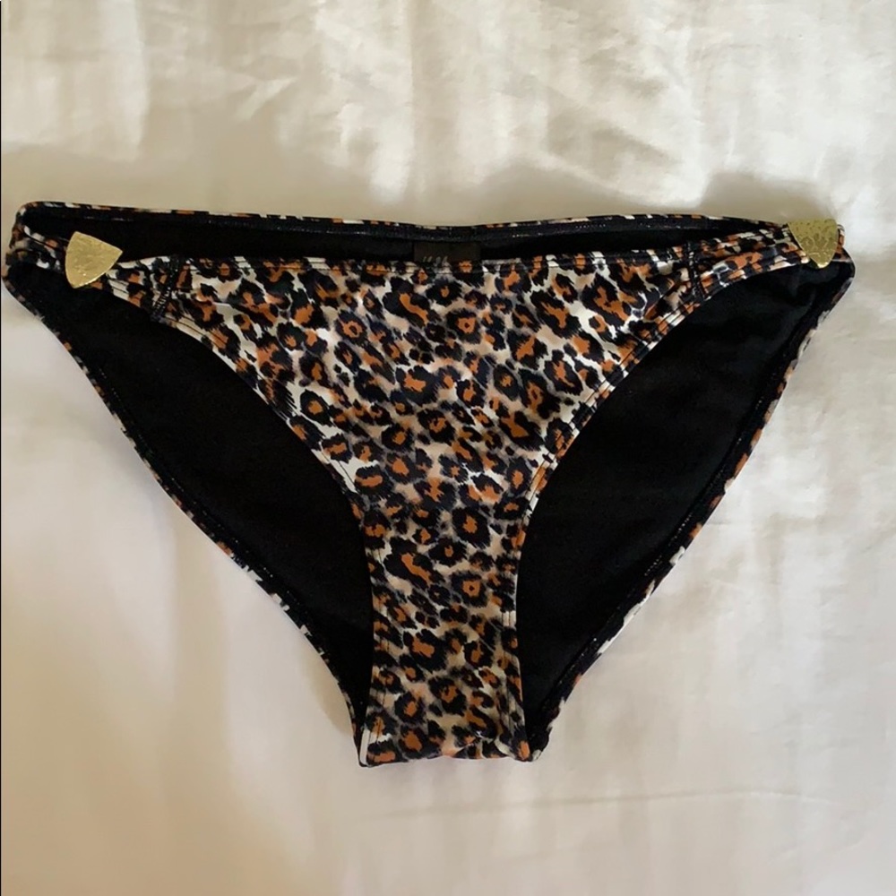 H&M // cheetah bathing suit bottom
